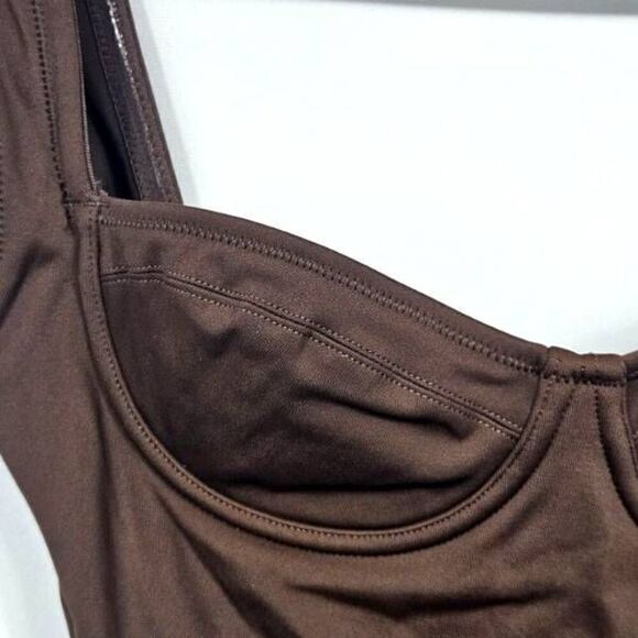 Skims one piece swimsuit Nwt - Picture 2 of 10